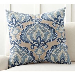 Pottery Barn Gideon Medallion Embroidered Applique Throw Pillow Cover 24" x 24"